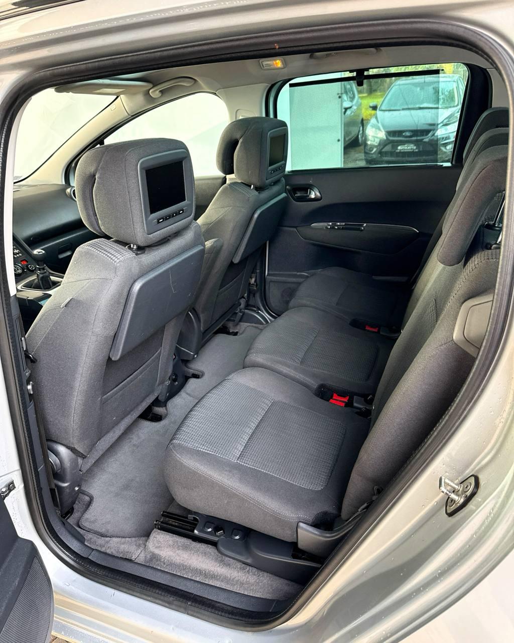 Peugeot 5008 I , 2012 г., механика, дизель - фото 13