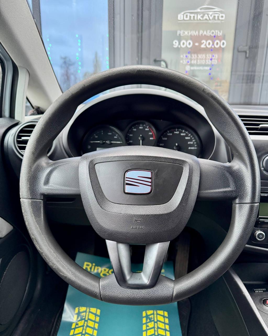 SEAT Leon II · Рестайлинг , 2010 г., механика, бензин - фото 11