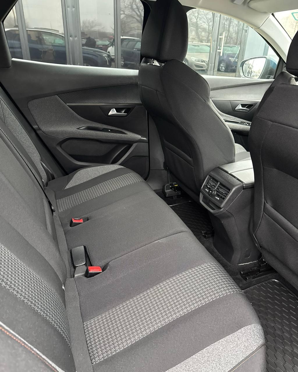 Peugeot 3008 II · Рестайлинг , 2021 г., автомат, бензин - фото 12