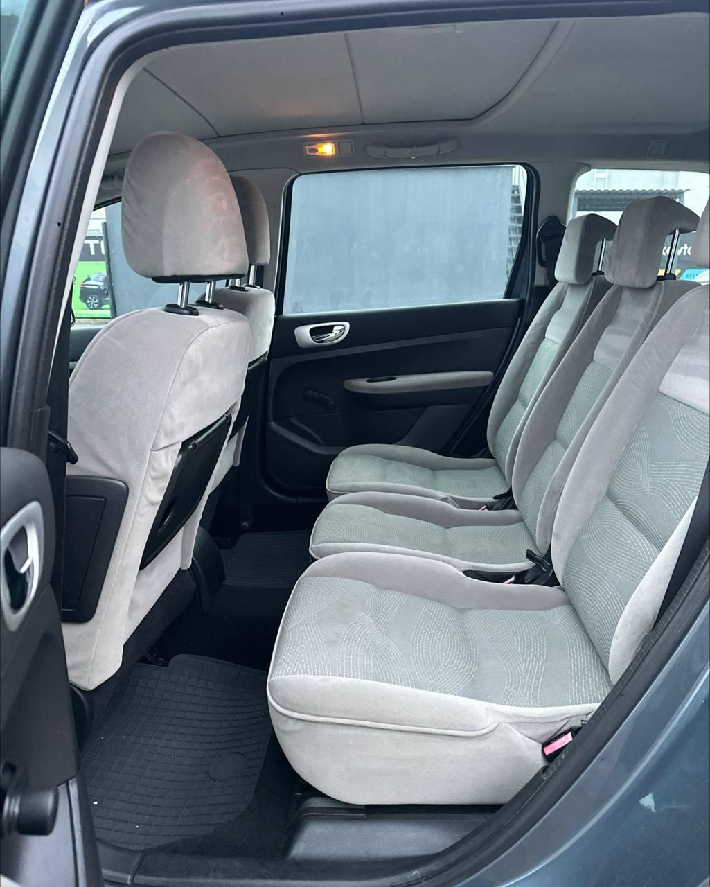 Peugeot 307 I · Рестайлинг , 2006 г., механика, бензин  - фото 9