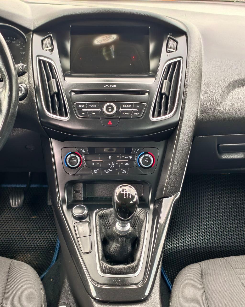 Ford Focus III · Рестайлинг , 2016 г., механика, дизель  - фото 14