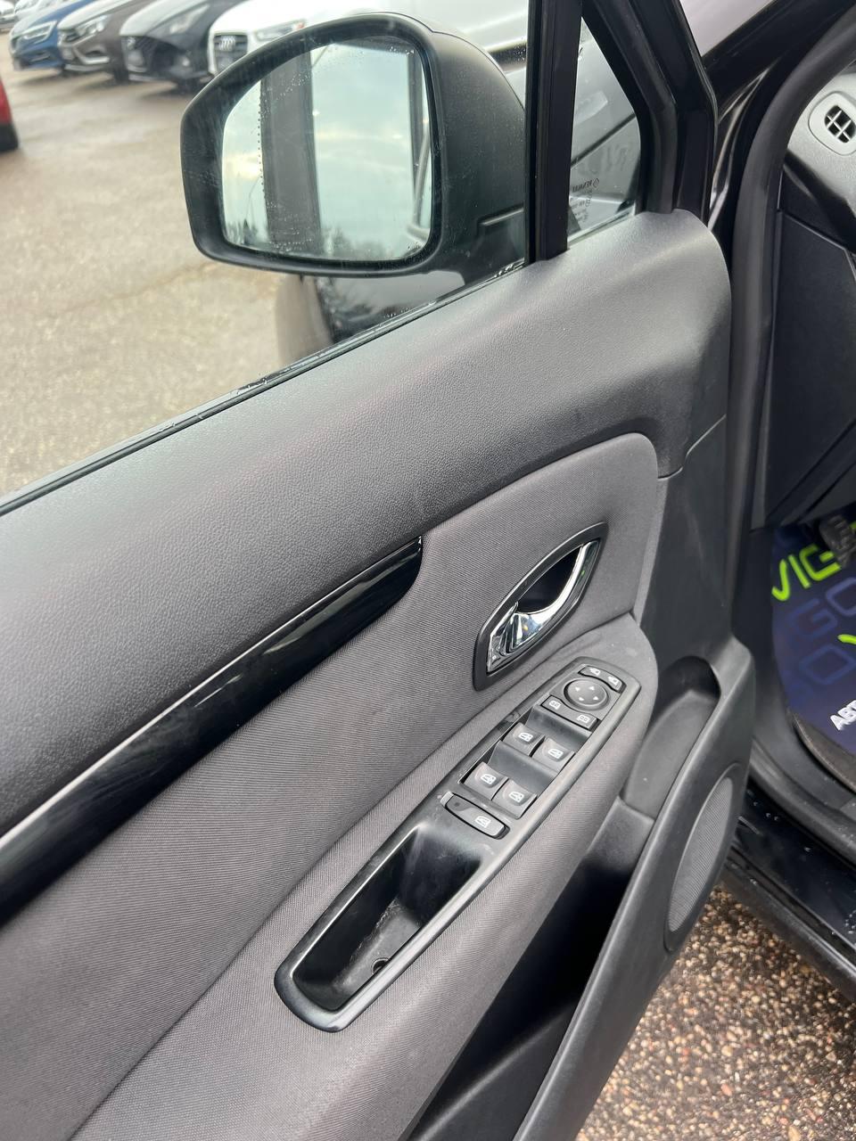 Renault Scenic III · 2-й рестайлинг , 2012 г., механика, дизель - фото 10