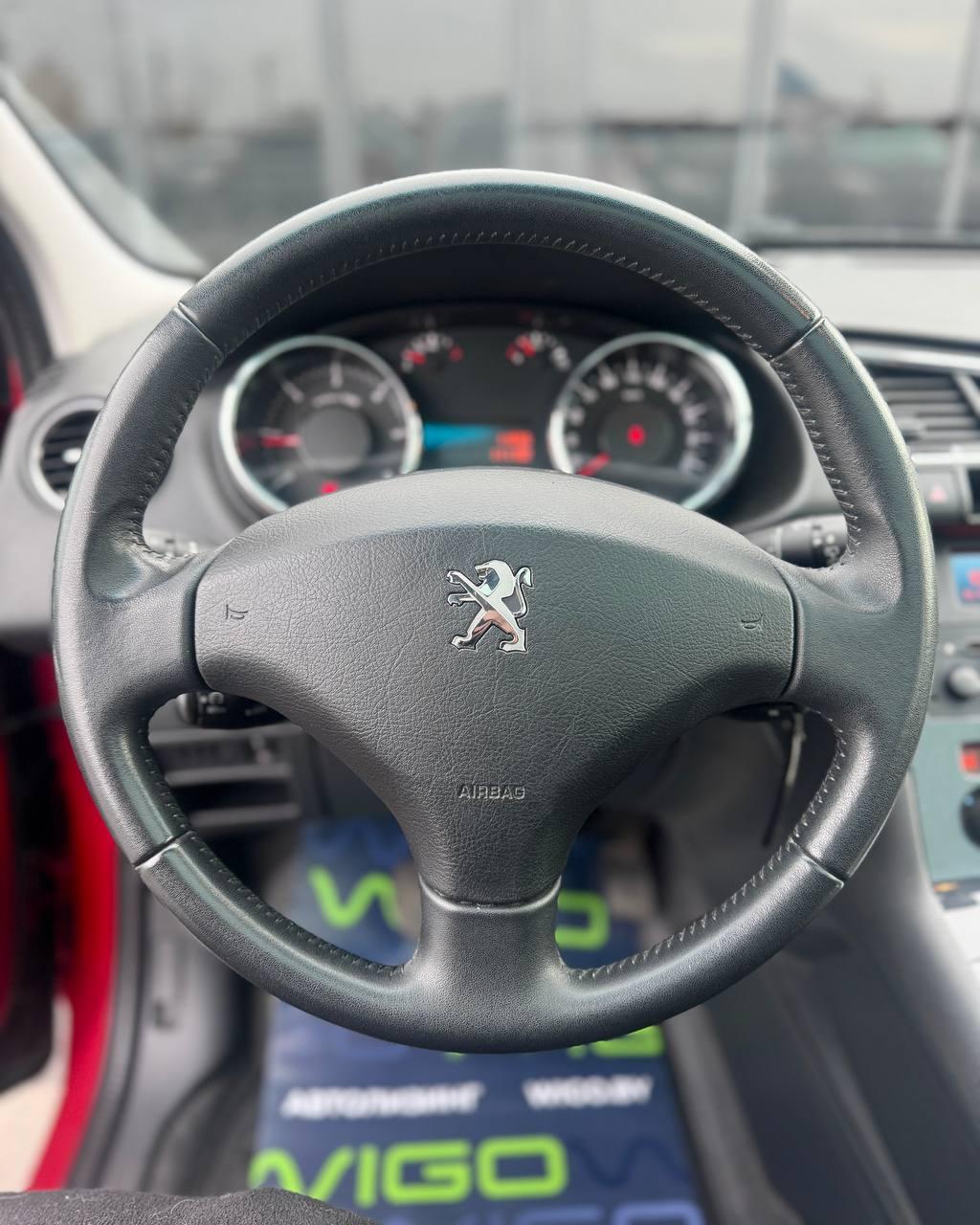 Peugeot 3008 I · Рестайлинг , 2015 г., механика, дизель - фото 15