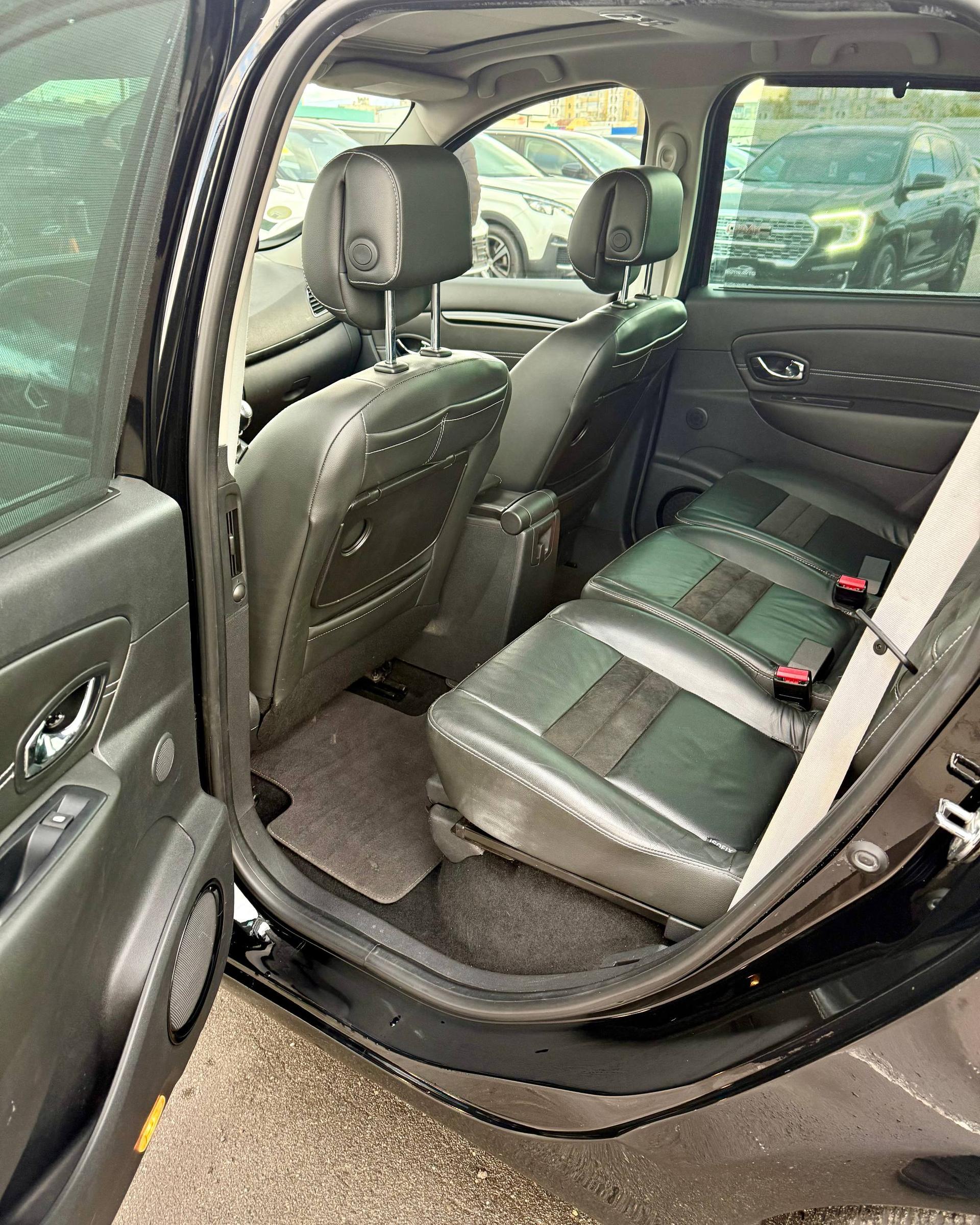 Renault Grand Scenic III · Рестайлинг , 2012 г., механика, дизель - фото 14