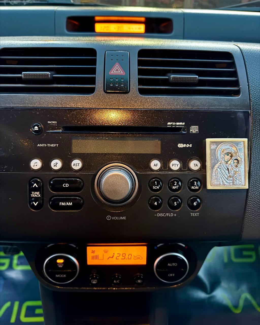 Suzuki Swift III , 2008 г., механика, бензин - фото 16