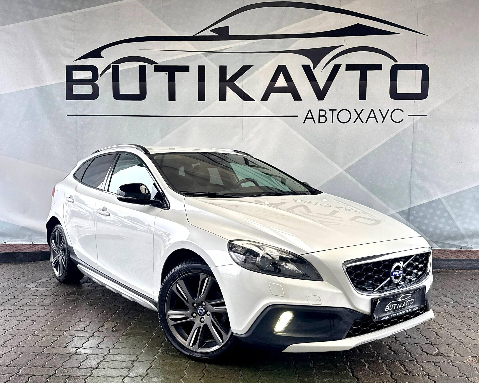 Volvo V40 Cross Country I , 2014 г., механика, дизель