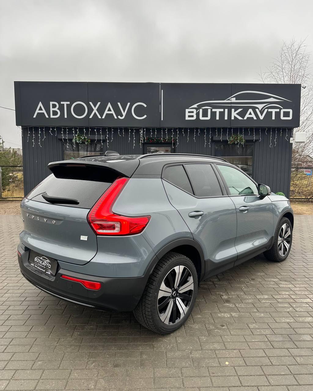 Volvo XC40 I · Рестайлинг , 2022 г., автомат, электро - фото 6