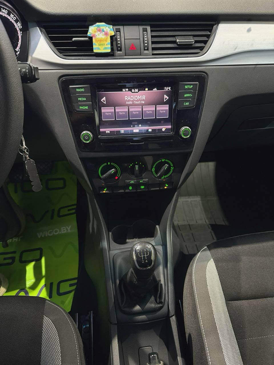 Skoda Rapid I · Рестайлинг , 2018 г., механика, бензин - фото 13