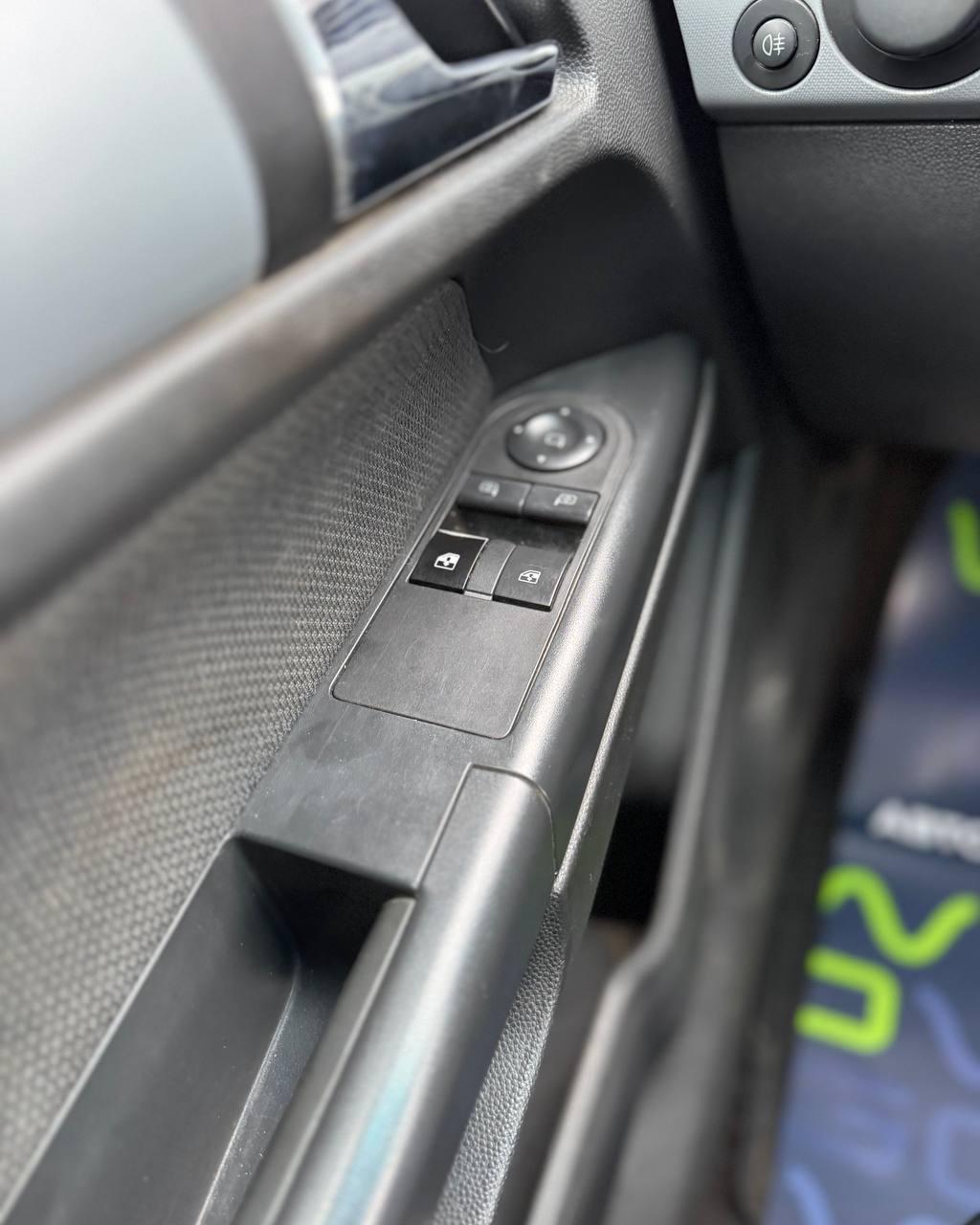 Opel Astra H , 2006 г., механика, дизель - фото 18