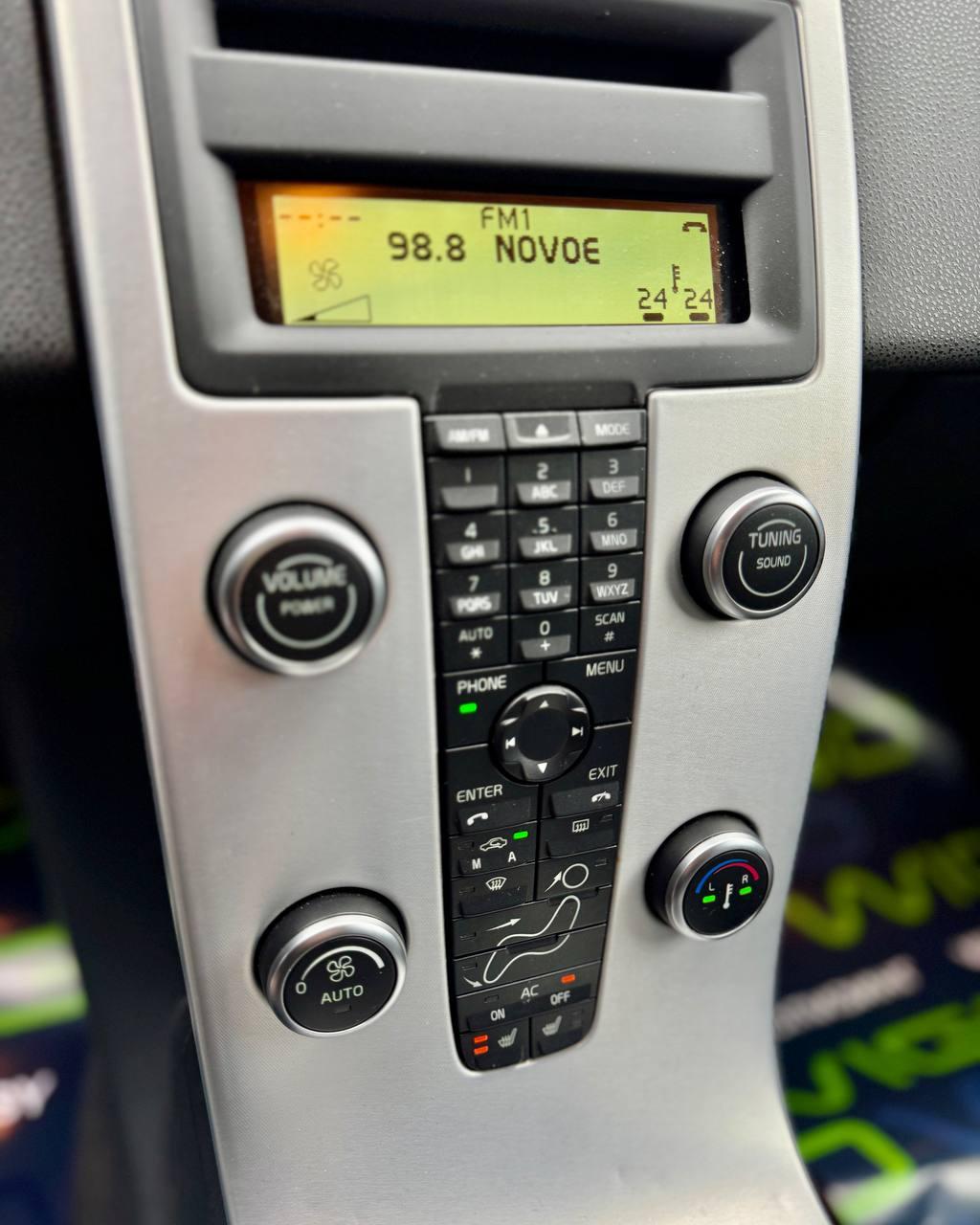 Volvo V50 I · 2-й рестайлинг , 2011 г., механика, дизель - фото 17