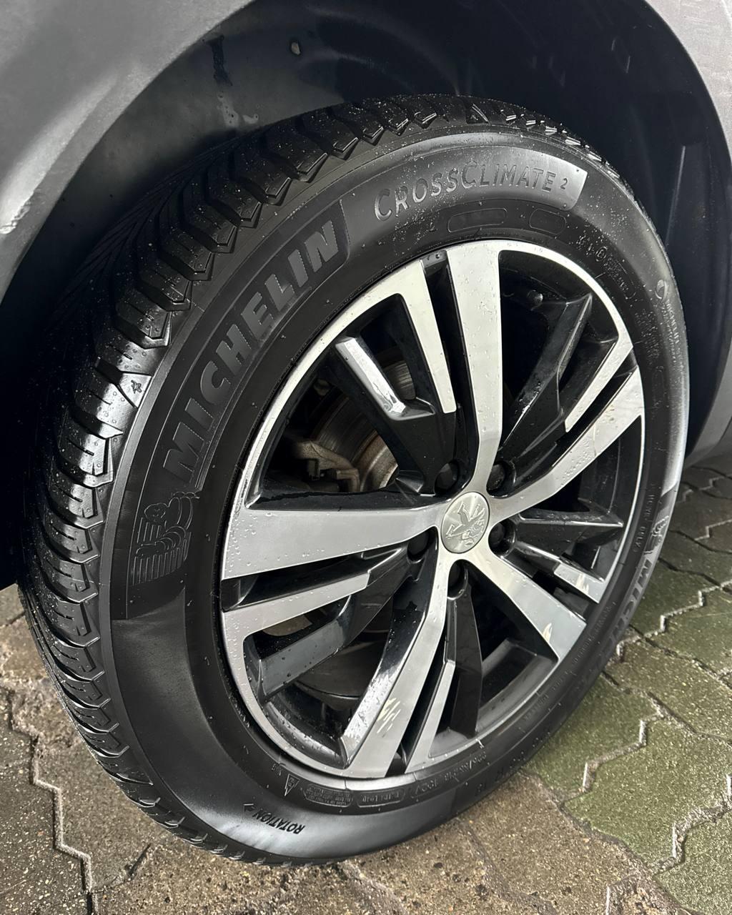 Peugeot 3008 II · Рестайлинг , 2021 г., механика, дизель - фото 9