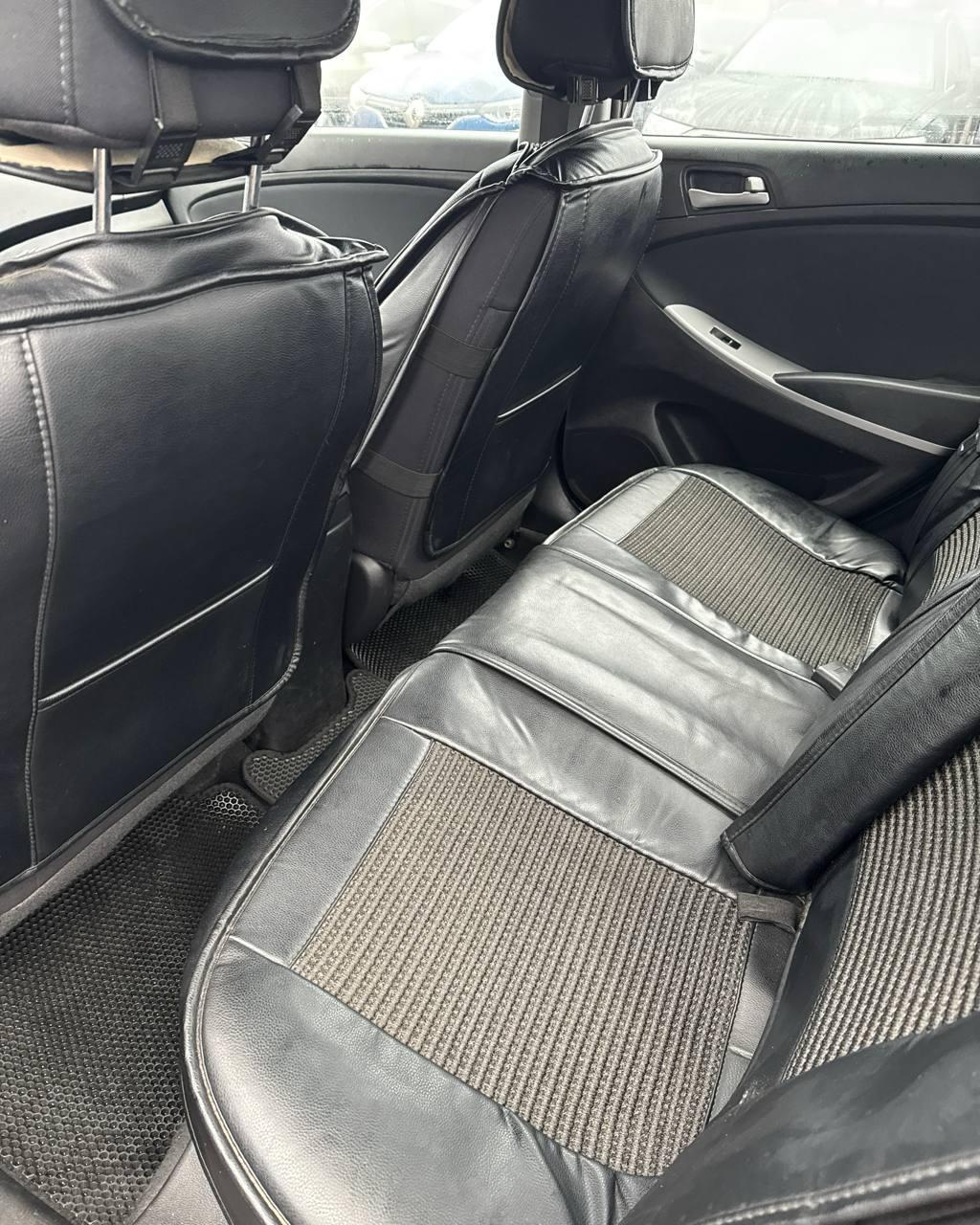 Hyundai Solaris I · Рестайлинг , 2015 г., механика, бензин - фото 11