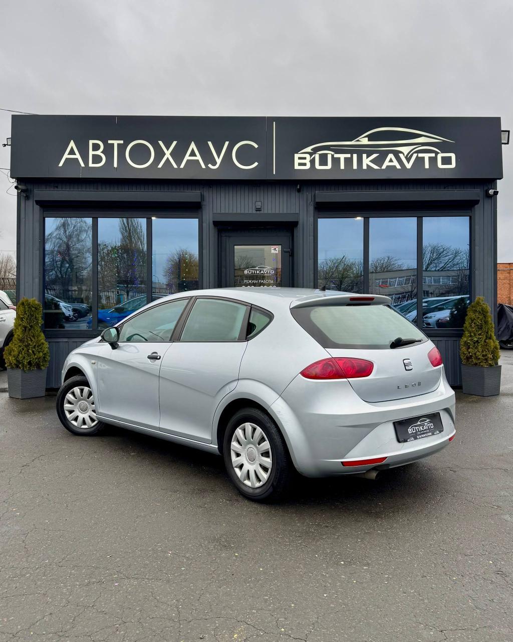 SEAT Leon II · Рестайлинг , 2010 г., механика, бензин - фото 5