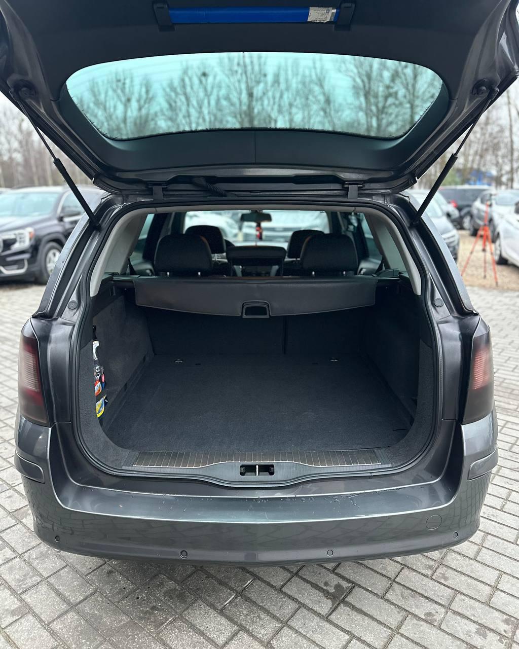 Opel Astra H · Рестайлинг , 2009 г., механика, дизель - фото 11