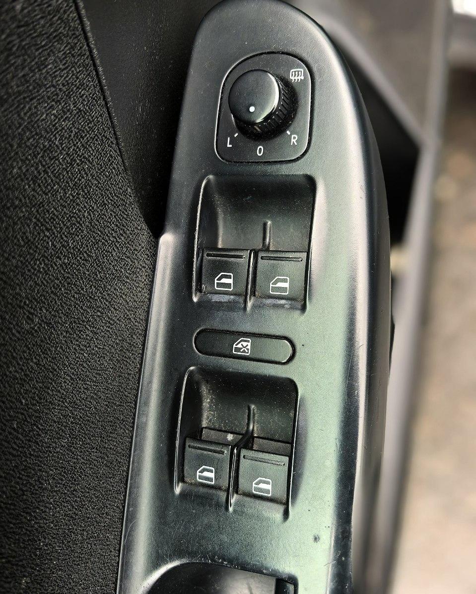 Volkswagen Passat B6 , 2010 г., робот, бензин - фото 16