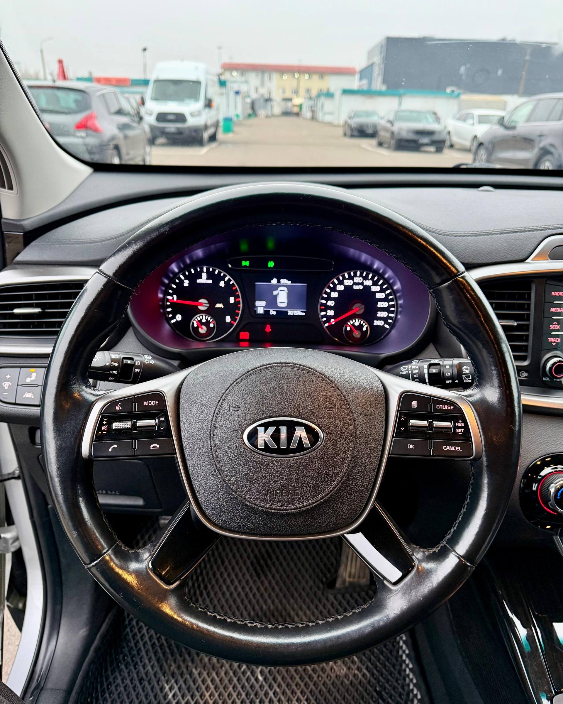 Kia Sorento III · Рестайлинг , 2019 г., автомат, дизель - фото 16