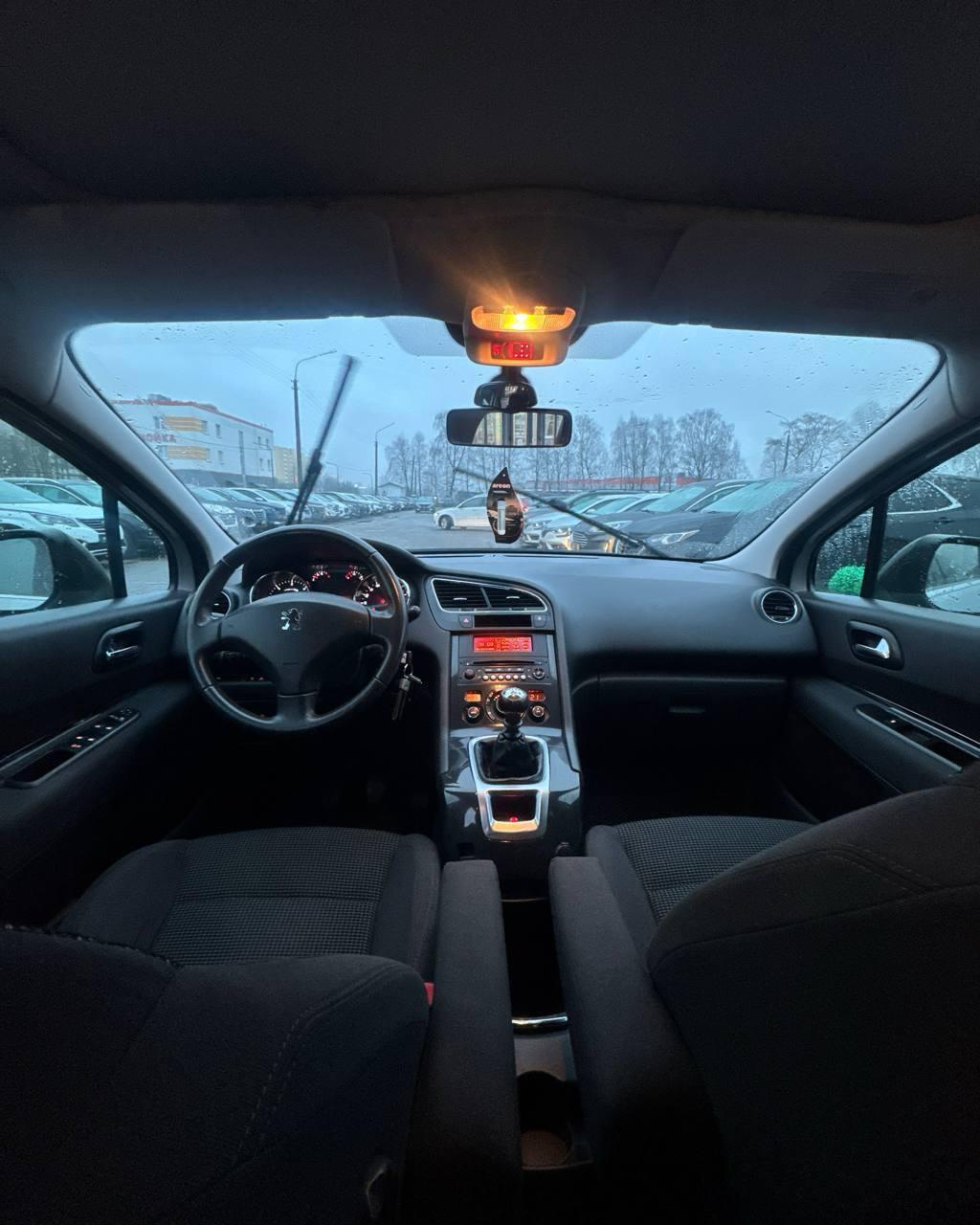 Peugeot 5008 I , 2012 г., механика, дизель - фото 9