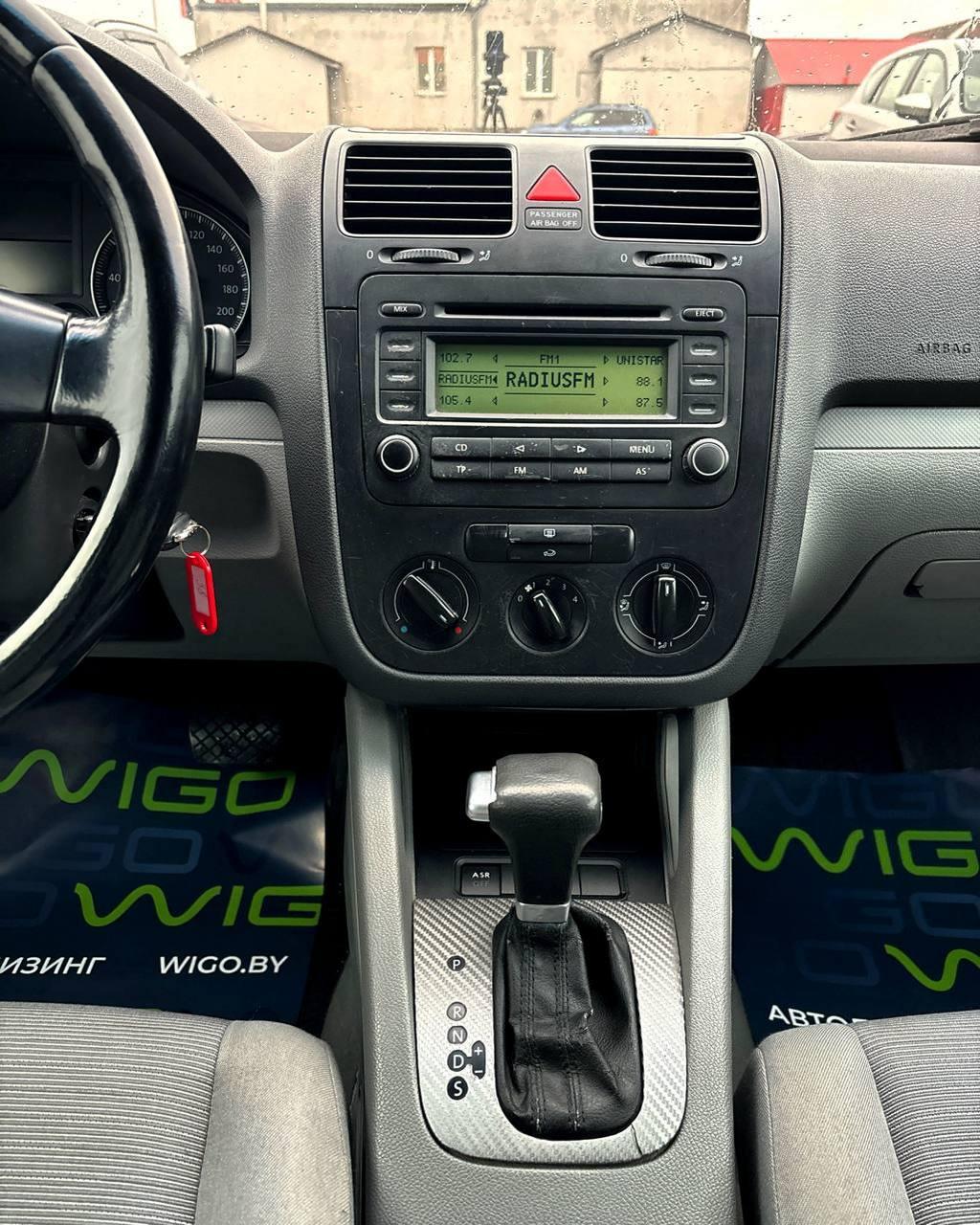 Volkswagen Golf V , 2004 г., автомат, бензин - фото 12