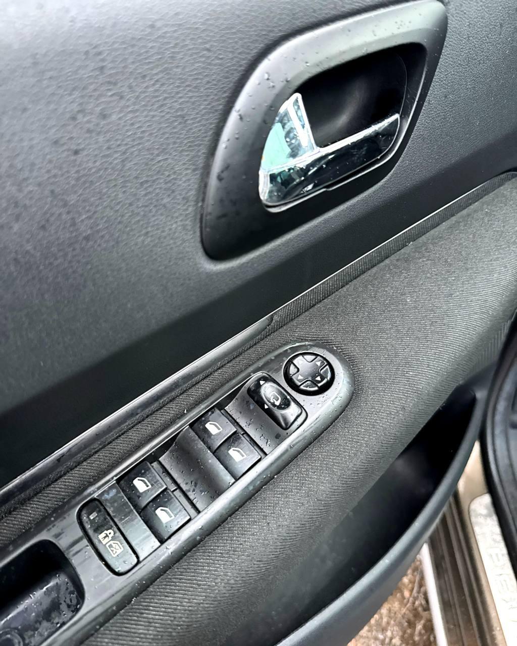 Peugeot 3008, 2009 г., механика, дизель - фото 10