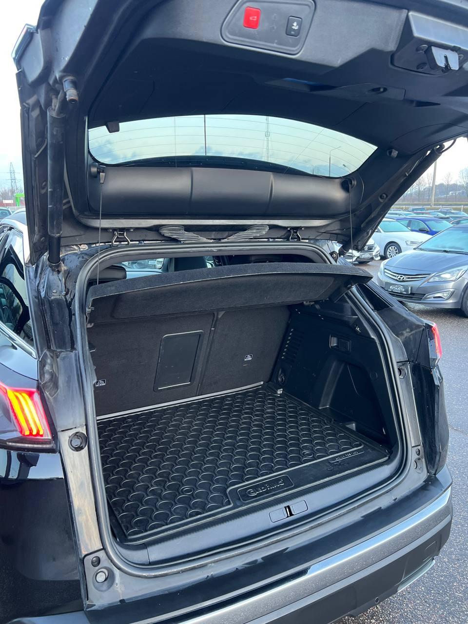 Peugeot 3008 II · Рестайлинг , 2022 г., автомат, дизель - фото 19