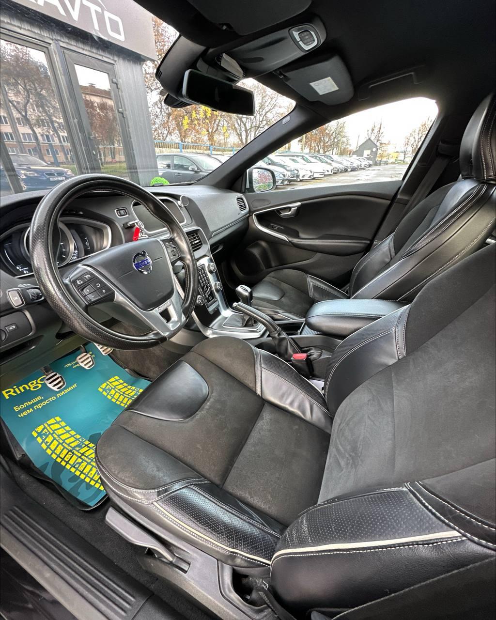 Volvo V40 II , 2015 г., механика, дизель - фото 8