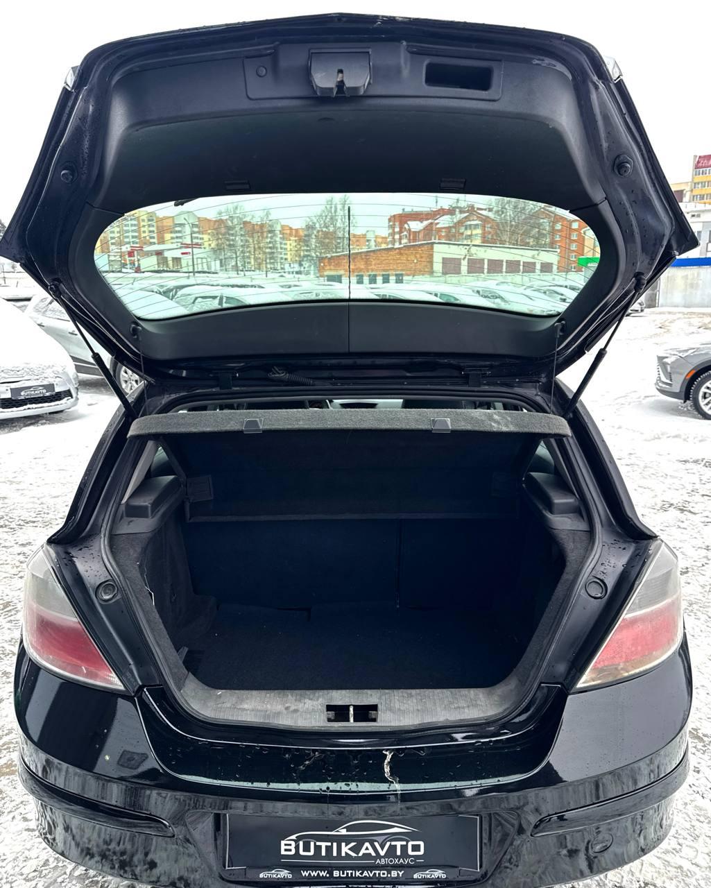 Opel Astra H · Рестайлинг , 2008 г., механика, бензин - фото 16