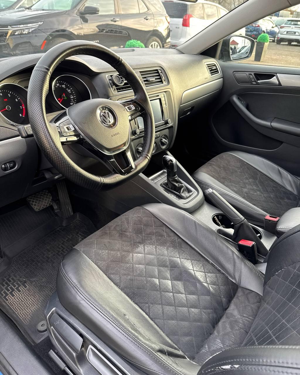 Volkswagen Jetta VI · Рестайлинг , 2015 г., автомат, бензин - фото 8