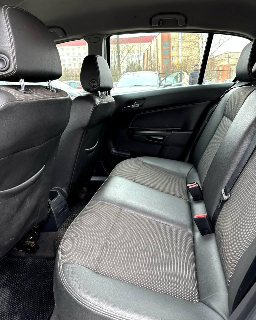 Opel Astra H · Рестайлинг , 2007 г., робот, бензин - фото 12