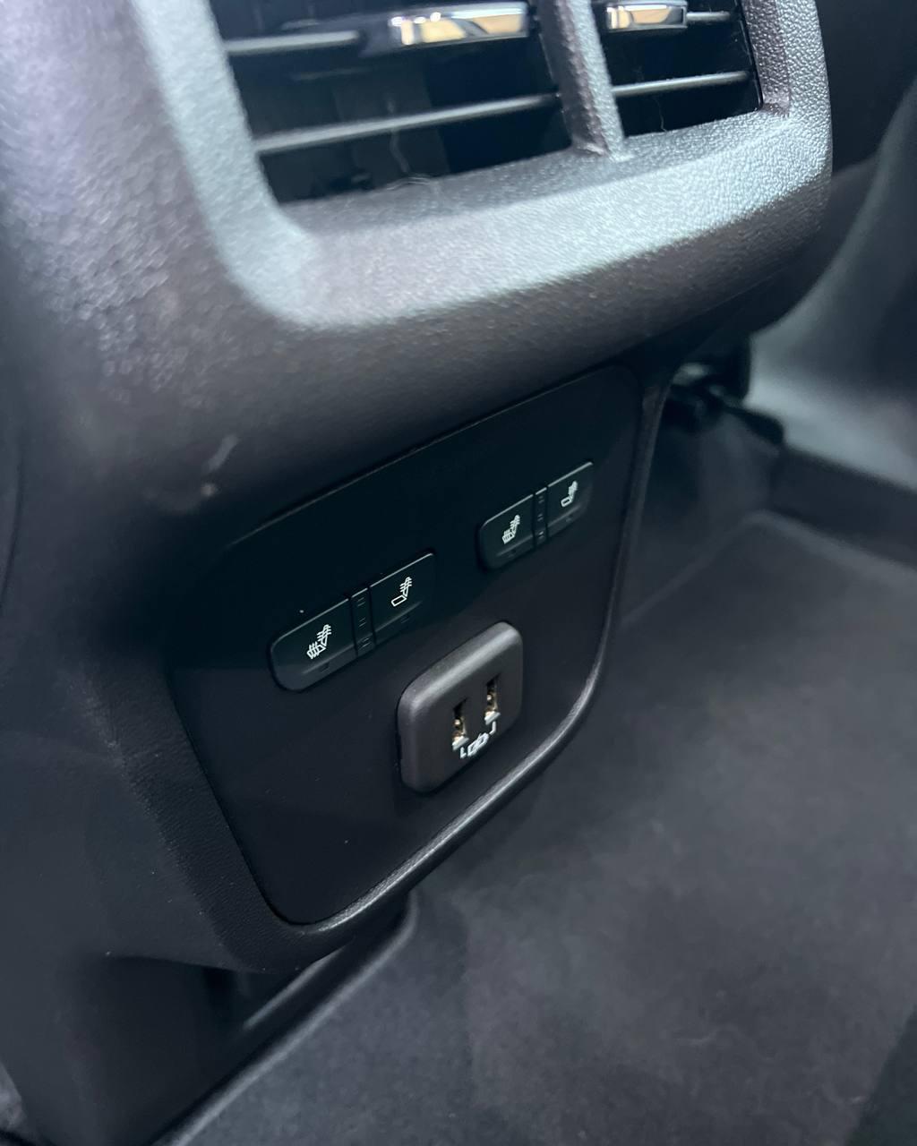 Chevrolet Equinox III · Рестайлинг , 2023 г., автомат, бензин - фото 17