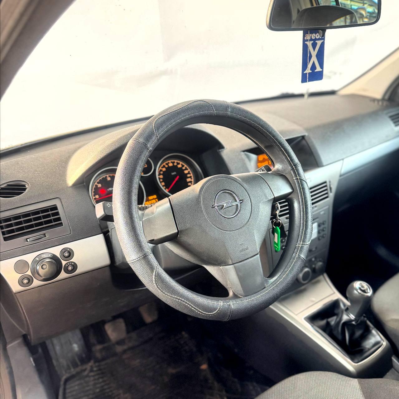 Opel Astra H, 2005 г., механика, дизель - фото 11