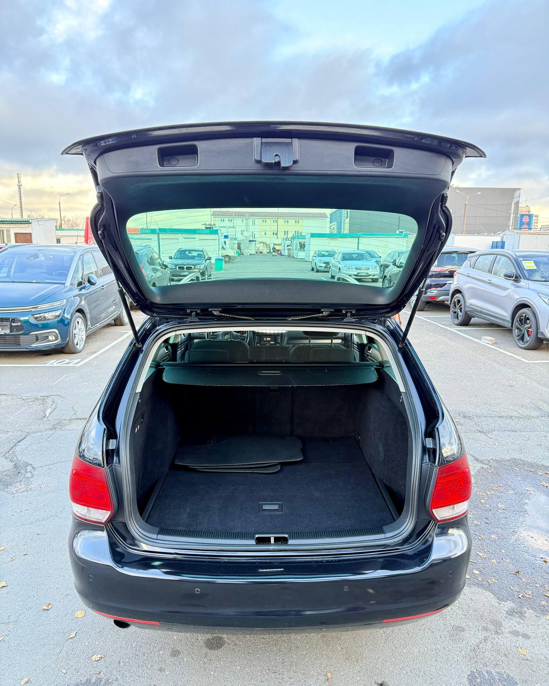 Volkswagen Golf VI , 2011 г., механика, дизель - фото 16