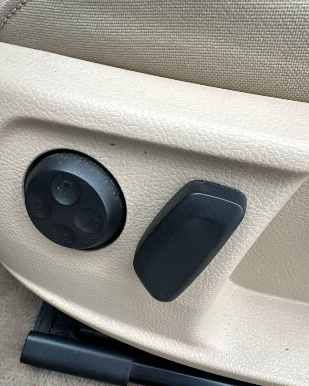 Volkswagen Passat B7 , 2011 г., механика, бензин - фото 20