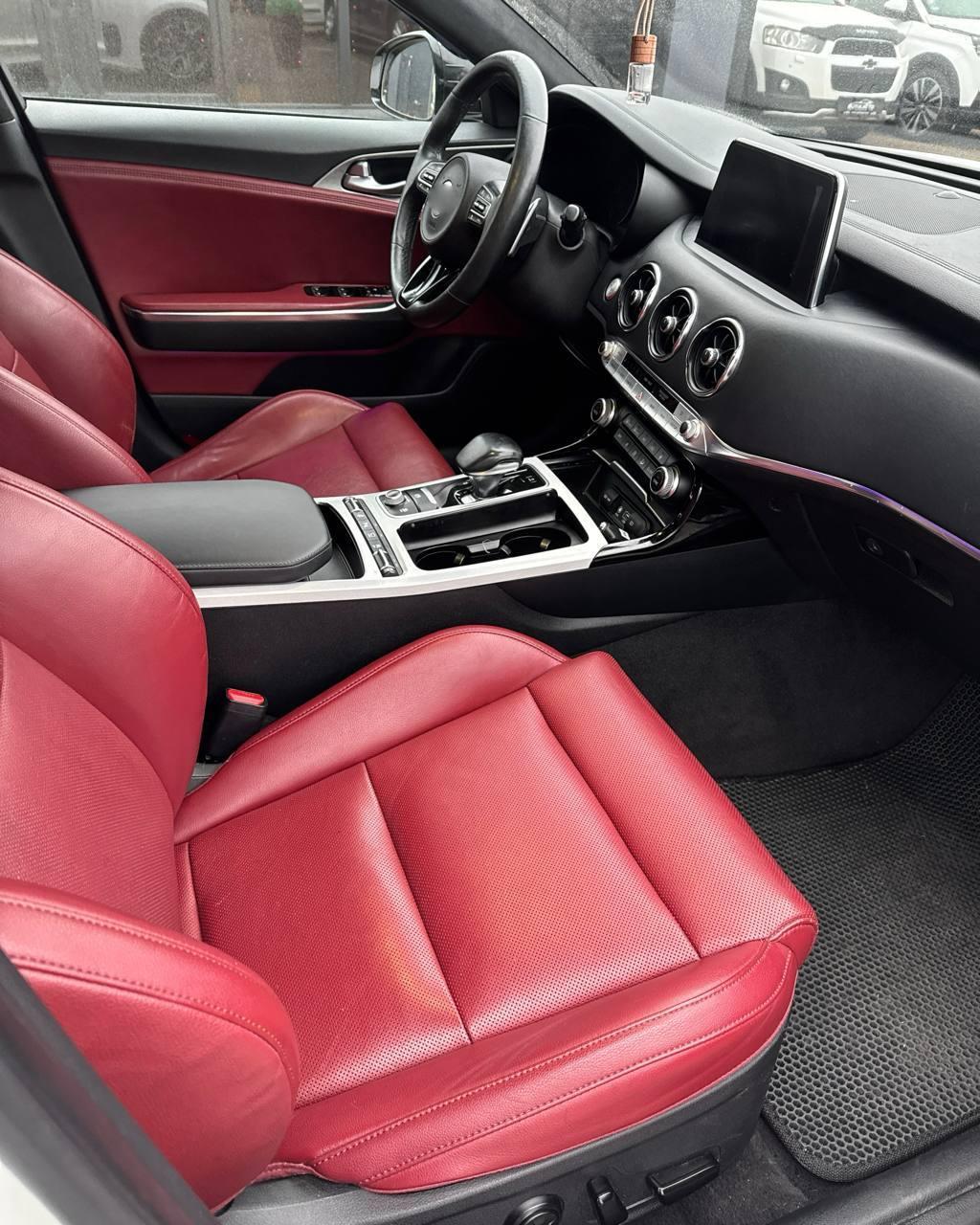 Kia Stinger I , 2019 г., автомат, дизель - фото 10