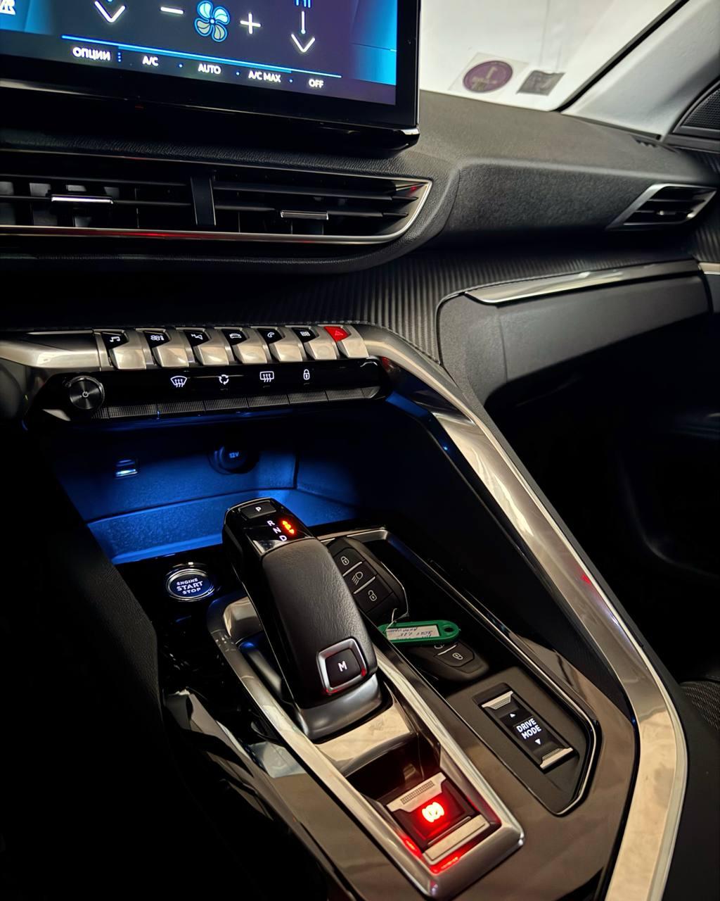 Peugeot 3008 II · Рестайлинг , 2021 г., автомат, бензин - фото 13