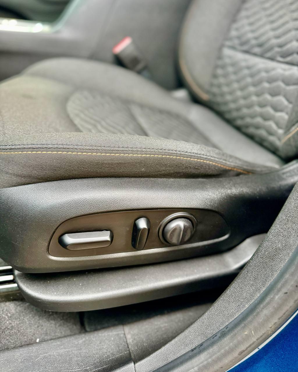 Chevrolet Equinox III , 2019 г., автомат, бензин - фото 21