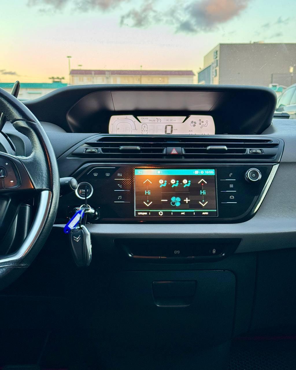 Citroen C4 Spacetourer I , 2019 г., автомат, дизель - фото 12