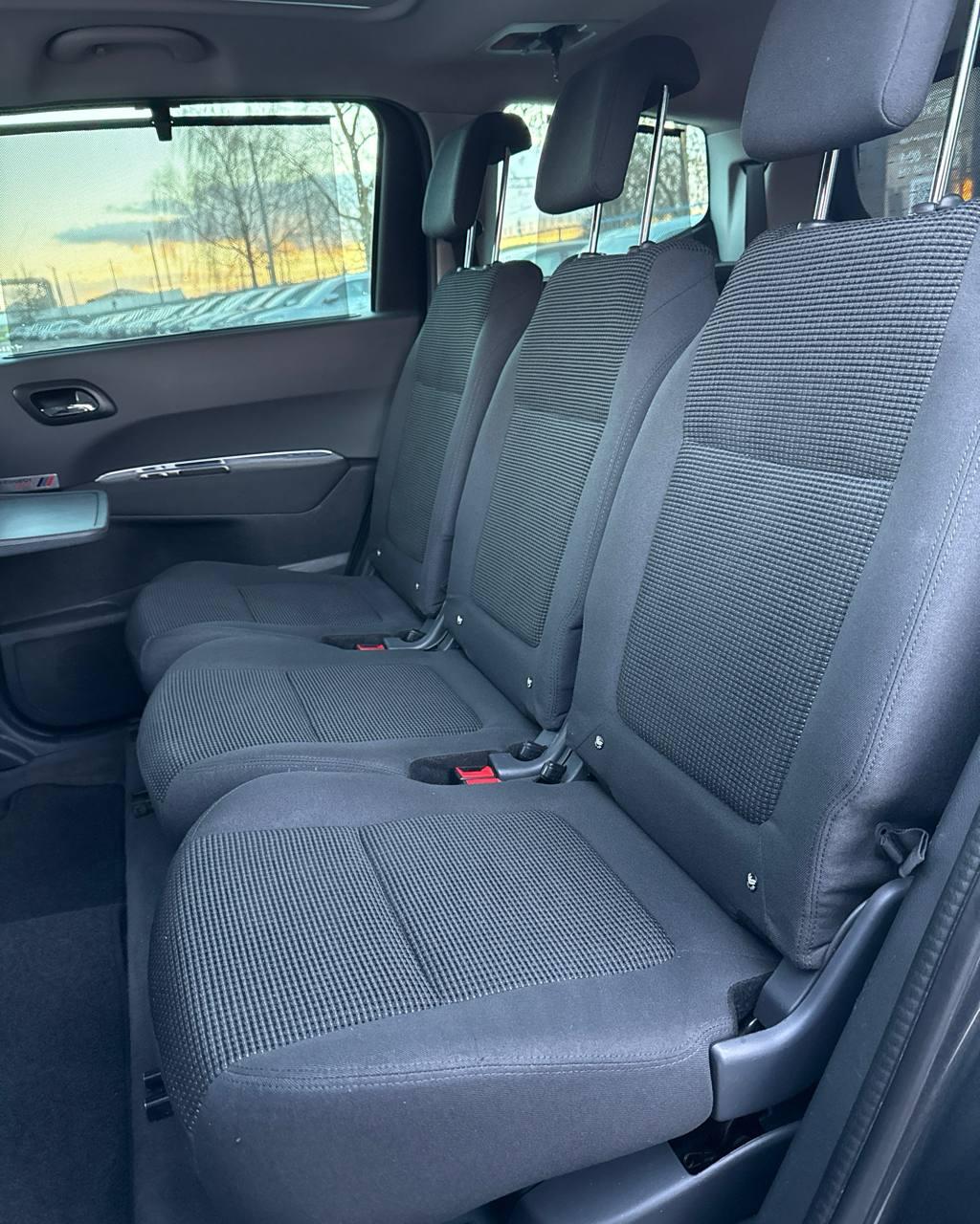 Peugeot 5008 I · Рестайлинг , 2015 г., автомат, дизель - фото 11