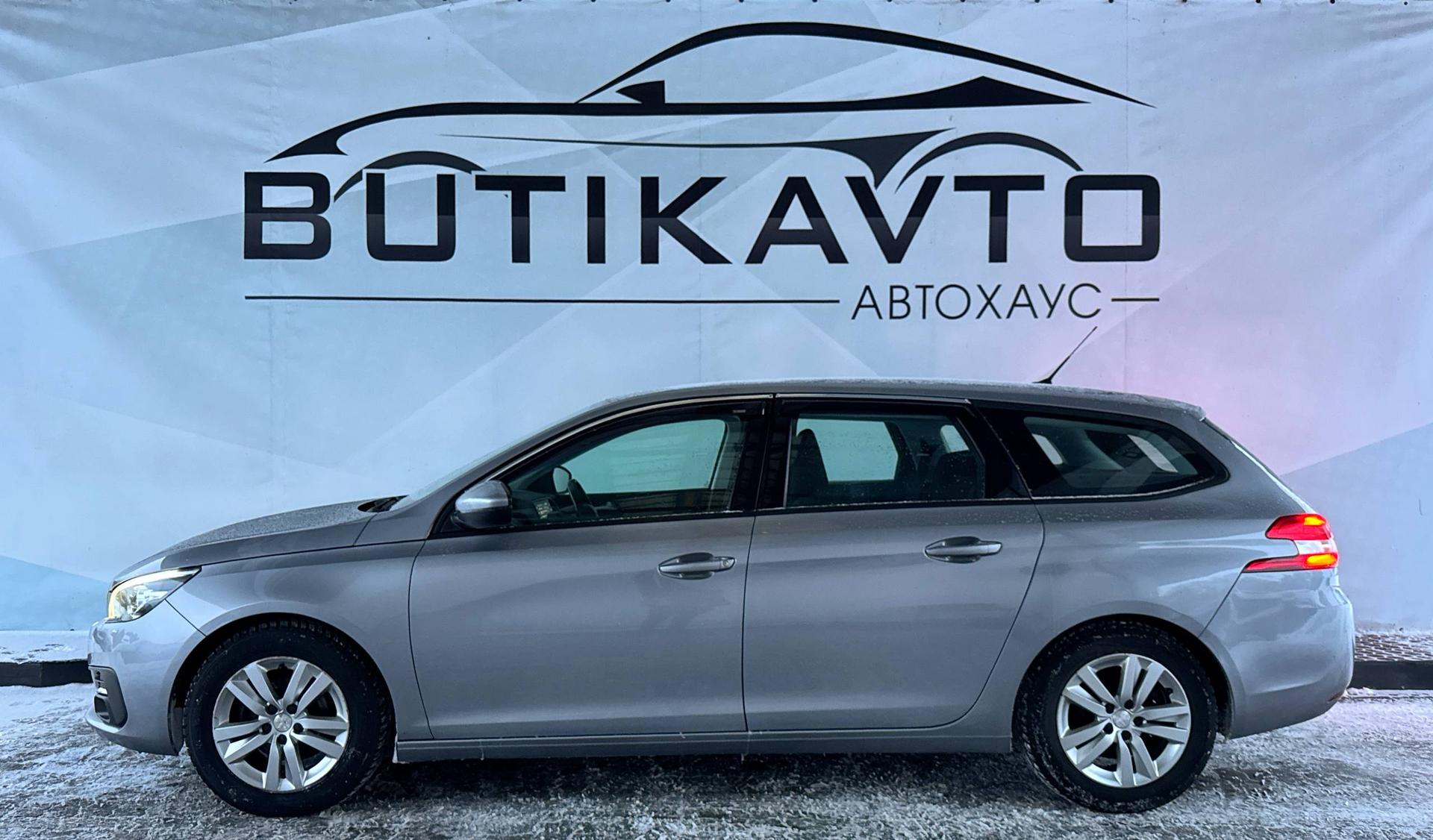 Peugeot 308 T9 · Рестайлинг , 2019 г., механика, дизель - фото 4