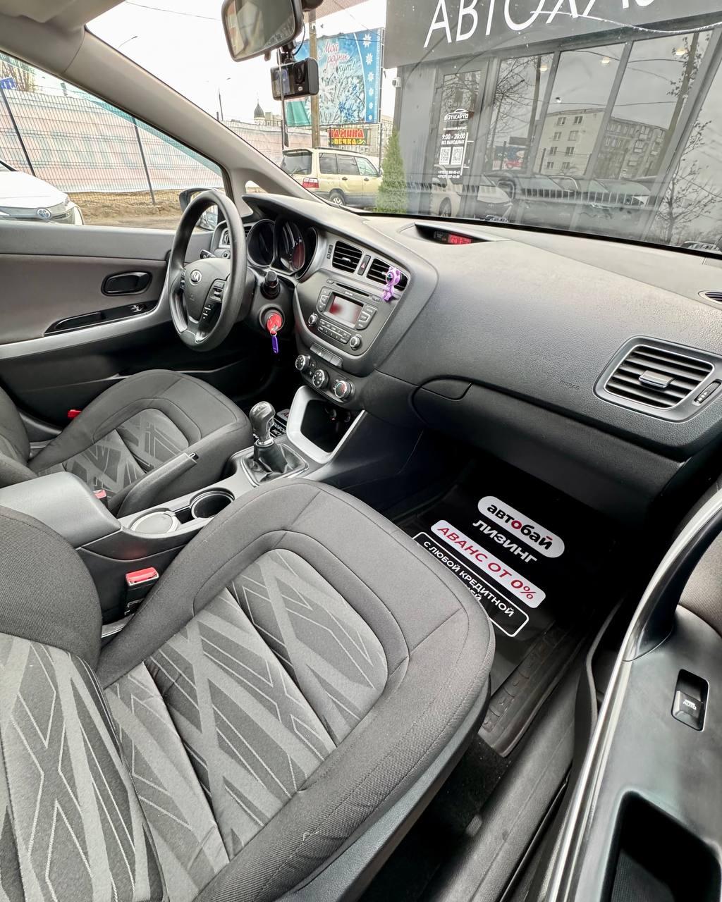 Kia Cee'd II , 2013 г., механика, бензин - фото 14