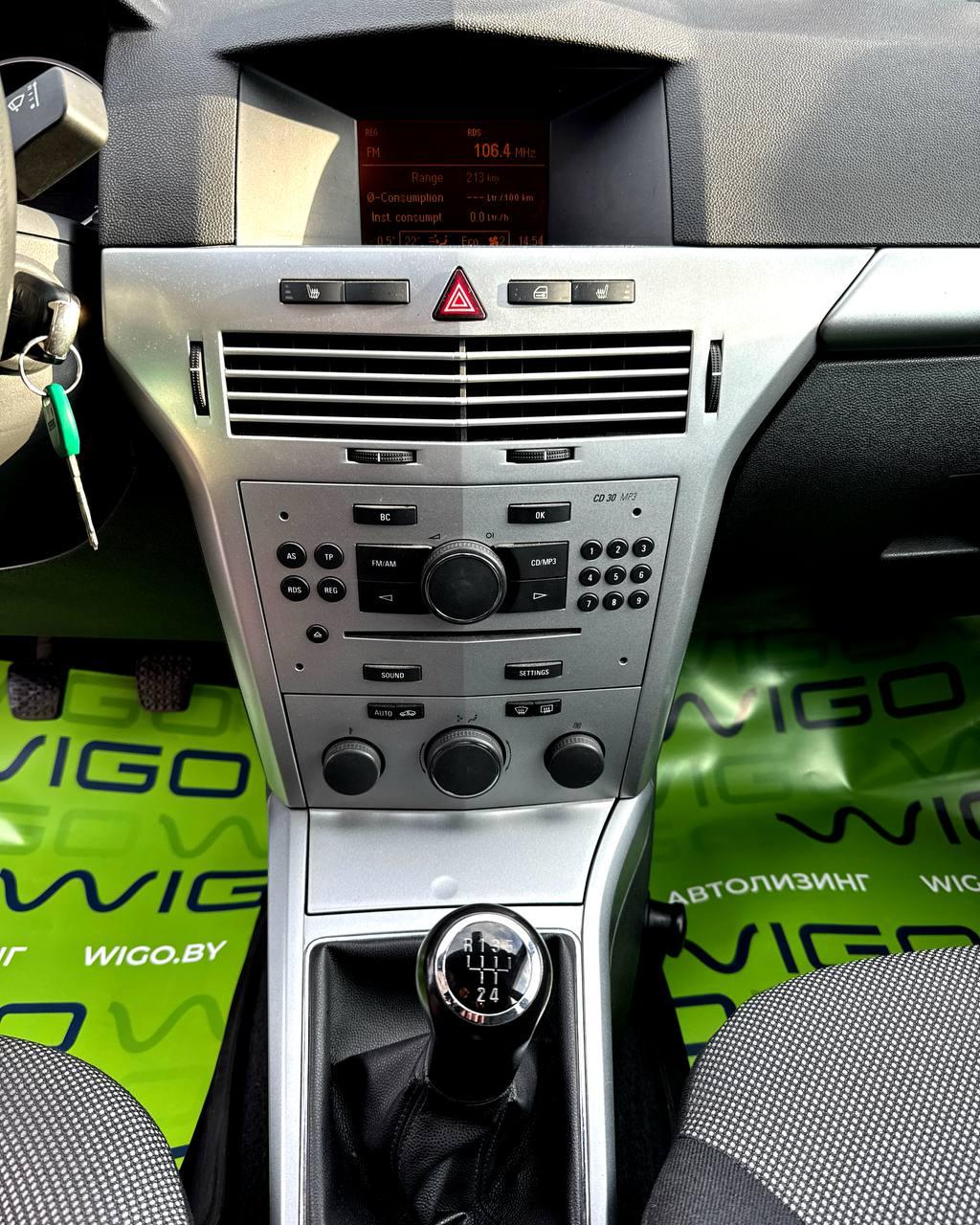 Opel Astra H · Рестайлинг , 2011 г., механика, бензин - фото 16