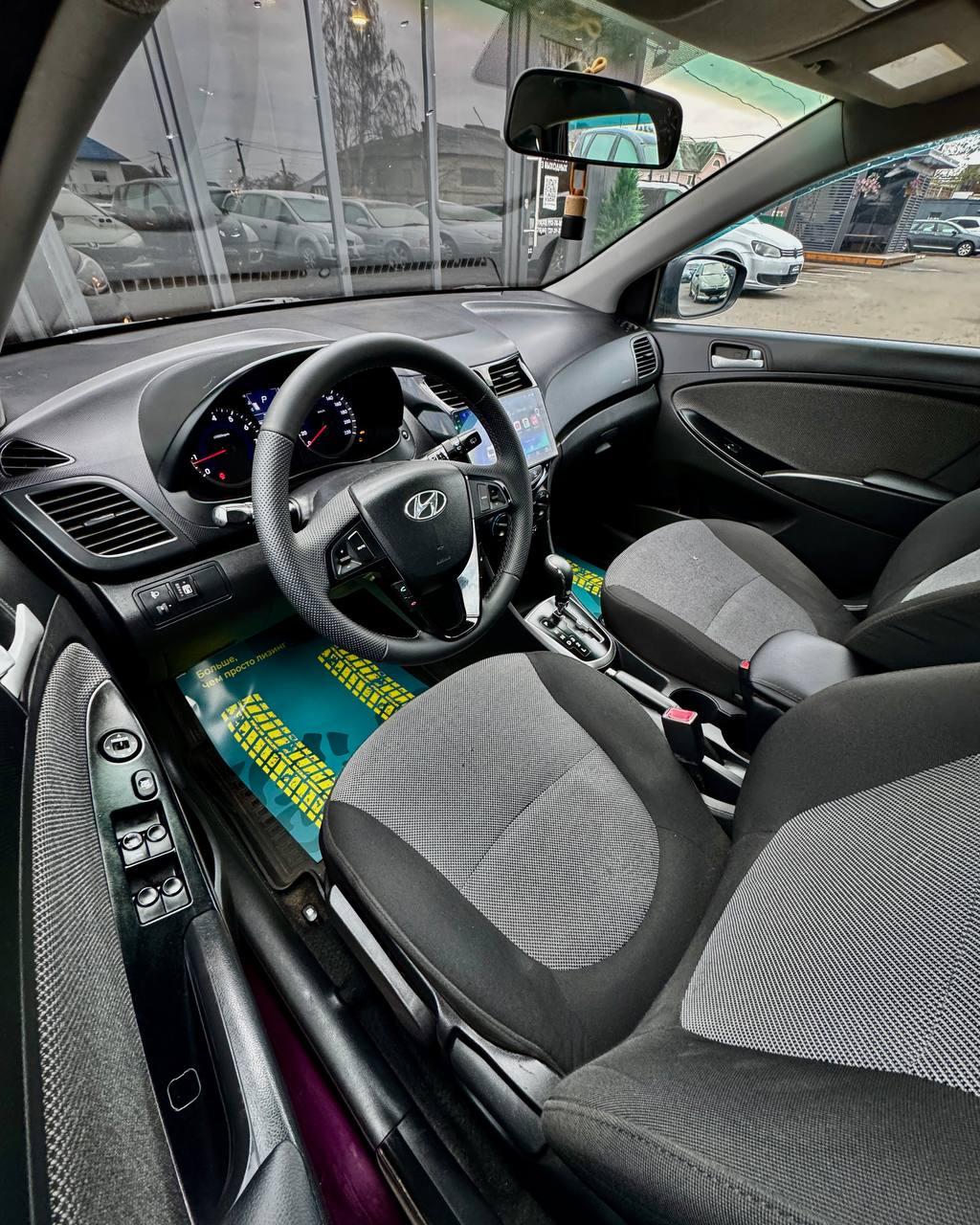 Hyundai Solaris I , 2011 г., автомат, бензин - фото 10