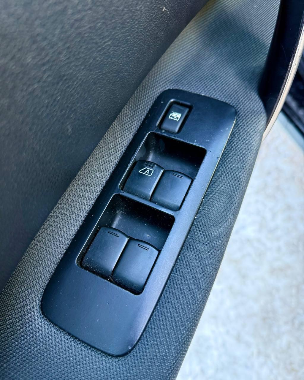 Nissan Qashqai+2 I · Рестайлинг , 2010 г., механика, бензин - фото 14