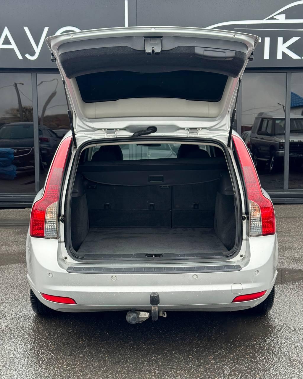 Volvo V50 I · 2-й рестайлинг , 2011 г., механика, дизель - фото 14