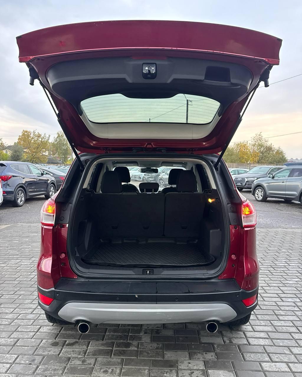 Ford Escape III , 2013 г., автомат, бензин - фото 12