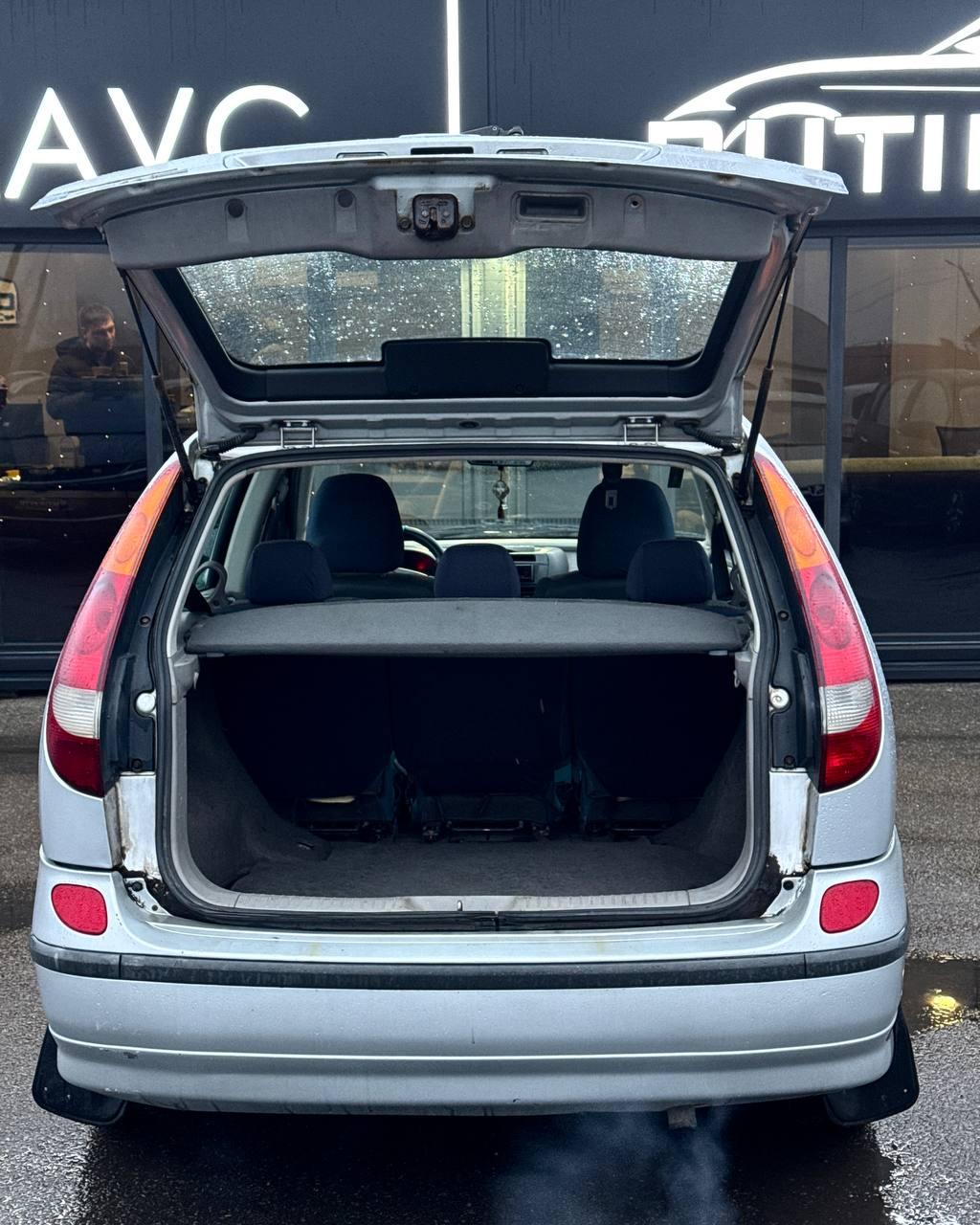 Nissan Almera Tino I , 2001 г., механика, дизель - фото 14