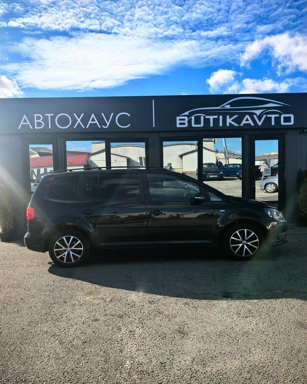 Volkswagen Touran I · 2-й рестайлинг , 2012 г., механика, дизель  - фото 4