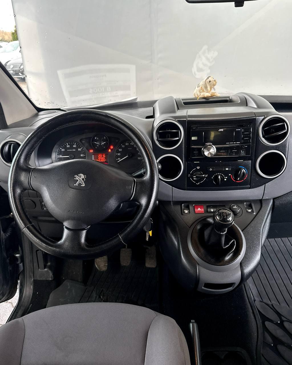 Peugeot Partner II · Рестайлинг , 2013 г., механика, бензин - фото 10