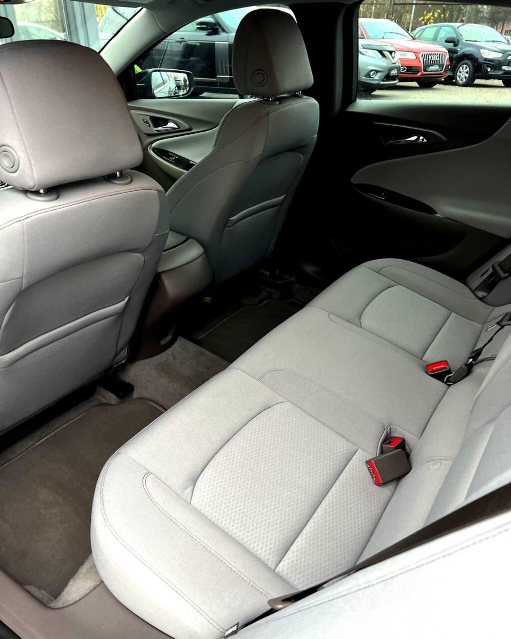 Chevrolet Malibu IX · Рестайлинг , 2022 г., автомат, бензин - фото 12