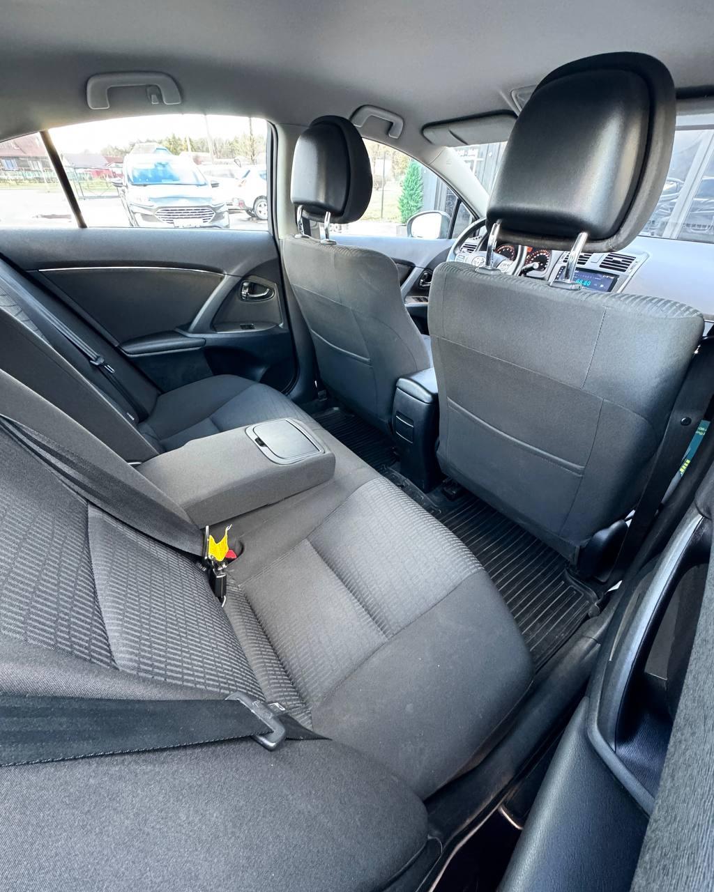 Toyota Avensis III (T270) , 2009 г., механика, бензин - фото 12