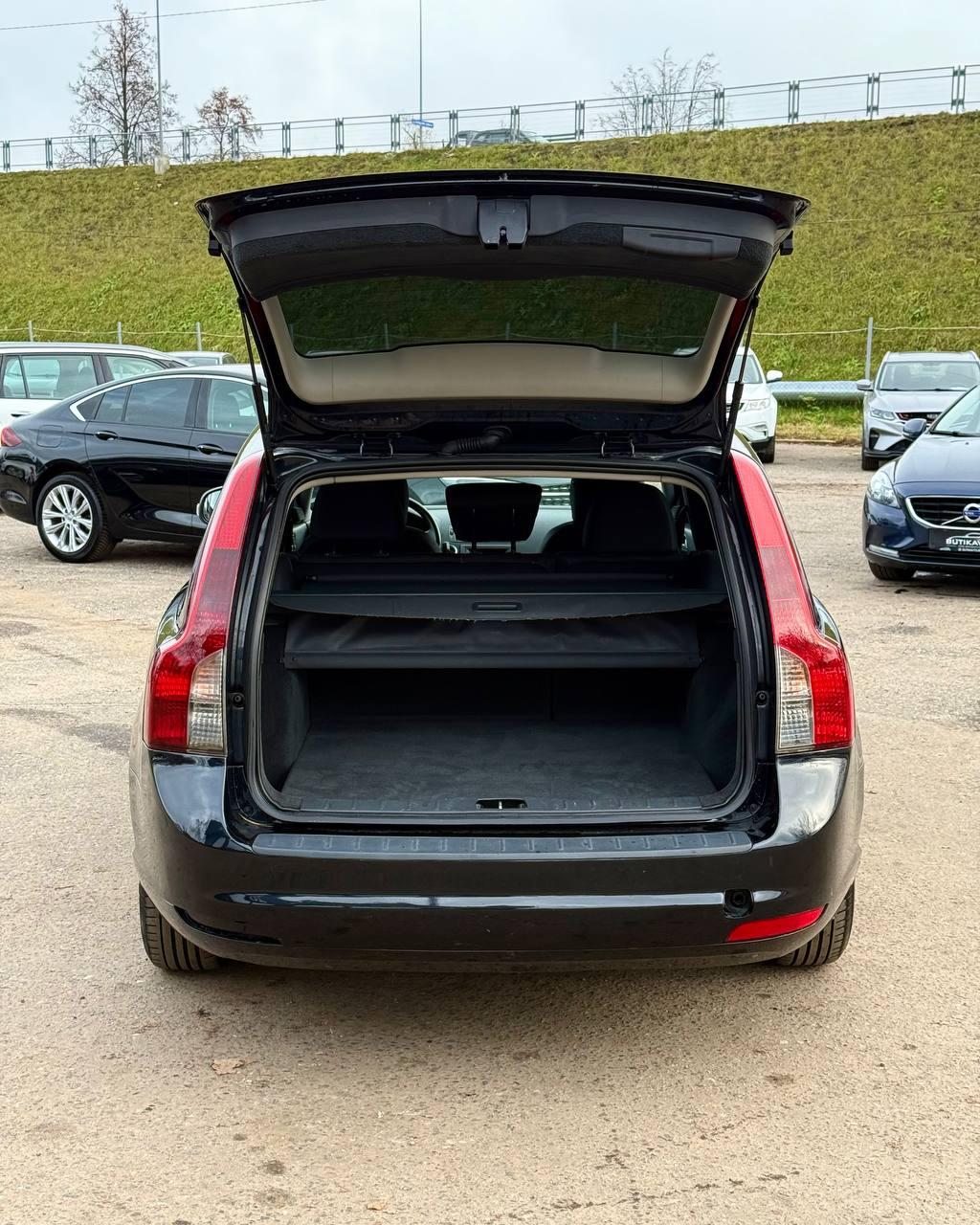 Volvo V50 I · 2-й рестайлинг , 2011 г., механика, дизель - фото 18